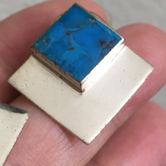 🖤Vtg Native American sterling and turquoise earrings - Picture 12 of 17